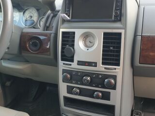 Chrysler Town & Country LX 3.3 V6 FUELFLEX 131kW