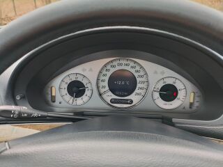 Mercedes-Benz E 220 Avandgarde 2.2 125kW