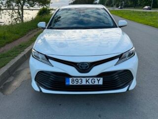 Toyota Camry HYBRID LUXURY BU SINESS E-CVT 2.5 131кВ