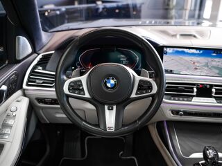 BMW X7 xDrive40d Individual Design Pure Excellence 3.0 250kW