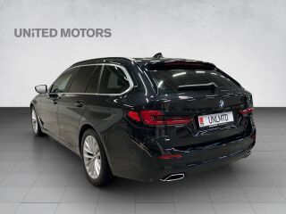 BMW 530 d xDrive Touring LCI MHEV 3.0 R6 210kW