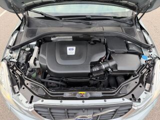 Volvo XC60 Summum 2.4 R5 D5 129кВ