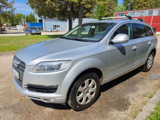 Audi Q7 3.0 171кВ
