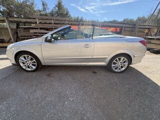 Opel Astra TwinTop 1.8 103kW