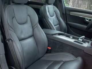Volvo V90 Cross Country AWD B5 ULTIMATE Xenium FULLOPT 2.0 B5 MHEV KERS Kerghübriid 183kW