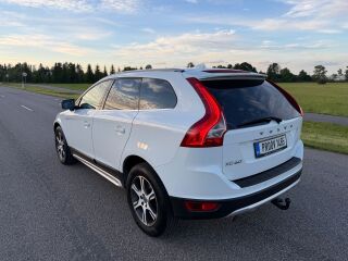 Volvo XC60 Summum AWD 2.4 R5 D5 158кВ