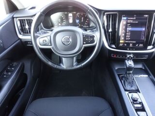 Volvo V60 Momentum EU6 2.0 R4 D4 TDI 140kW