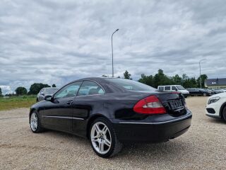 Mercedes-Benz CLK 220 AVANTGARDE 2.2 R4 CDI 100kW