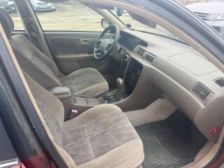 Toyota Camry 2.2 93kW