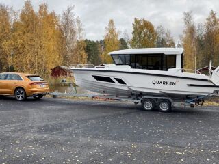 Quarken 27 Cabin Yamaha F300XSB SBW  valge