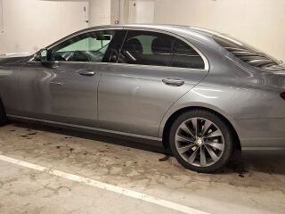 Mercedes-Benz E 220 AVANTGARDE 2.0 147kW