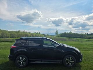 Toyota RAV4 2.0 112kW