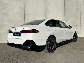 BMW i5 eDrive40 M Sportpakett Pro 250kW