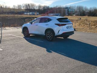 Lexus NX 450h+ Plug-in Hybrid Drive Executive + Tehno pa 2.5 136kW