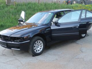 BMW 740