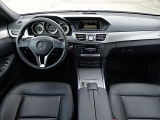 Mercedes-Benz E 200 AMG 2.1 100kW
