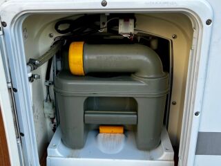 Ford Capron 2.2 84kW
