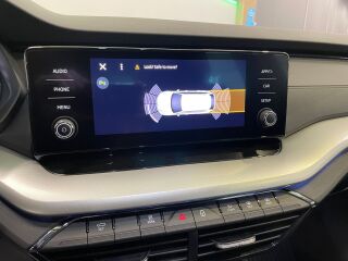Skoda Octavia Combi Ambition m-Hybrid 1.5 TSI 110кВ
