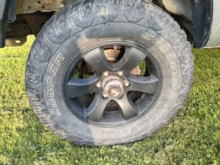 Toyota Hilux 2.5 75кВ