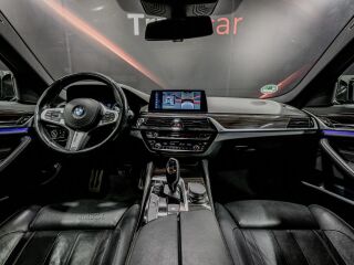BMW 530 M-Paket X-Drive 3.0 195kW