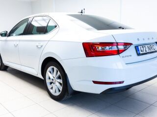 Skoda Superb 2.0 140kW
