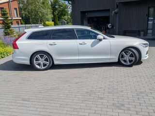 Volvo V90 2.0 140kW