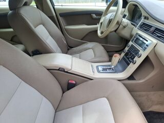Volvo V70 2.5 147kW