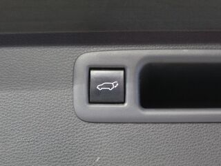 Toyota Highlander Premium AWD 2.5 140kW