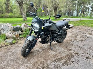Husqvarna Svartpilen 401 33kW
