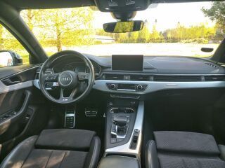 Audi A4 S-Line Quattro 2.0 140kW