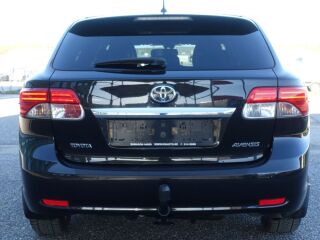 Toyota Avensis Touring Executive Facelift EU5 2.0 R4 D-4D TDI 91кВ