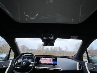 BMW iX xDrive 40 Sportpakett 102кВ