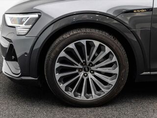 Audi e-tron 50 S Line 230kW
