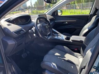 Peugeot 5008 Allure 1.2 96kW