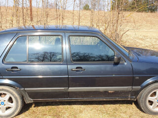 Volkswagen Golf 1.6 51kW