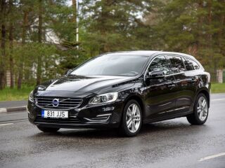 Volvo V60 SUMMUM AWD TWIN ENGINE PLUG IN HYBRID FACELIFT 2.4 D6 158kW