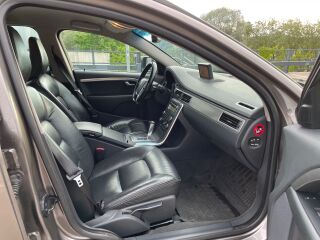 Volvo XC70 Momentum 2.4 TDI 151kW
