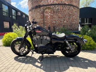 Harley-Davidson Sportster 883