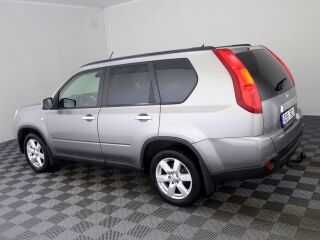 Nissan X-Trail Comfort ATM 2.0 104kW