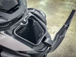 Can-Am Spyder RT CAN-AM Spyder RT LTD Carbon Black 86kW