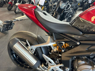 Triumph Speed Triple R 1200 RR R3 132kW