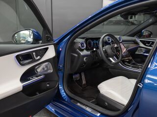 Mercedes-Benz C 300 AMG Line 4Matic 2.0 R4 190kW