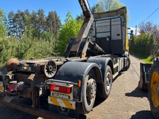 Scania R470 + haagis Nor Slep + konteiner 30 m3