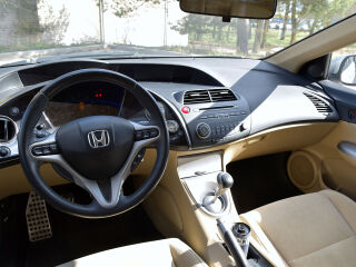 Honda Civic 1.8 103kW