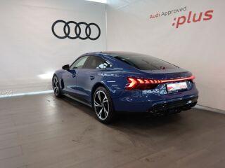 Audi e-tron GT quattro 350kW 140kW