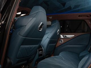 BMW XM 4.4 V8 480кВ