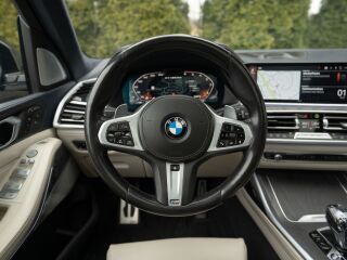 BMW X7 M50d 3.0 294кВ