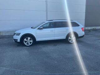 Skoda Octavia Scout 2.0 135кВ