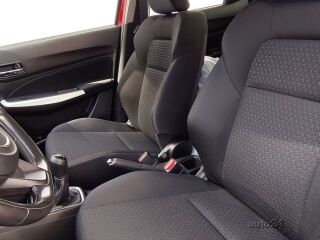 Suzuki Swift GLX 66кВ
