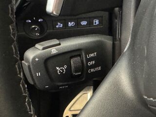 DS DS 7 Crossback E-Tense 300 4x4 Plug-in Hybrid Oper 1.6 147kW